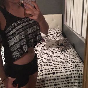 Black and White Crop Top 🖤